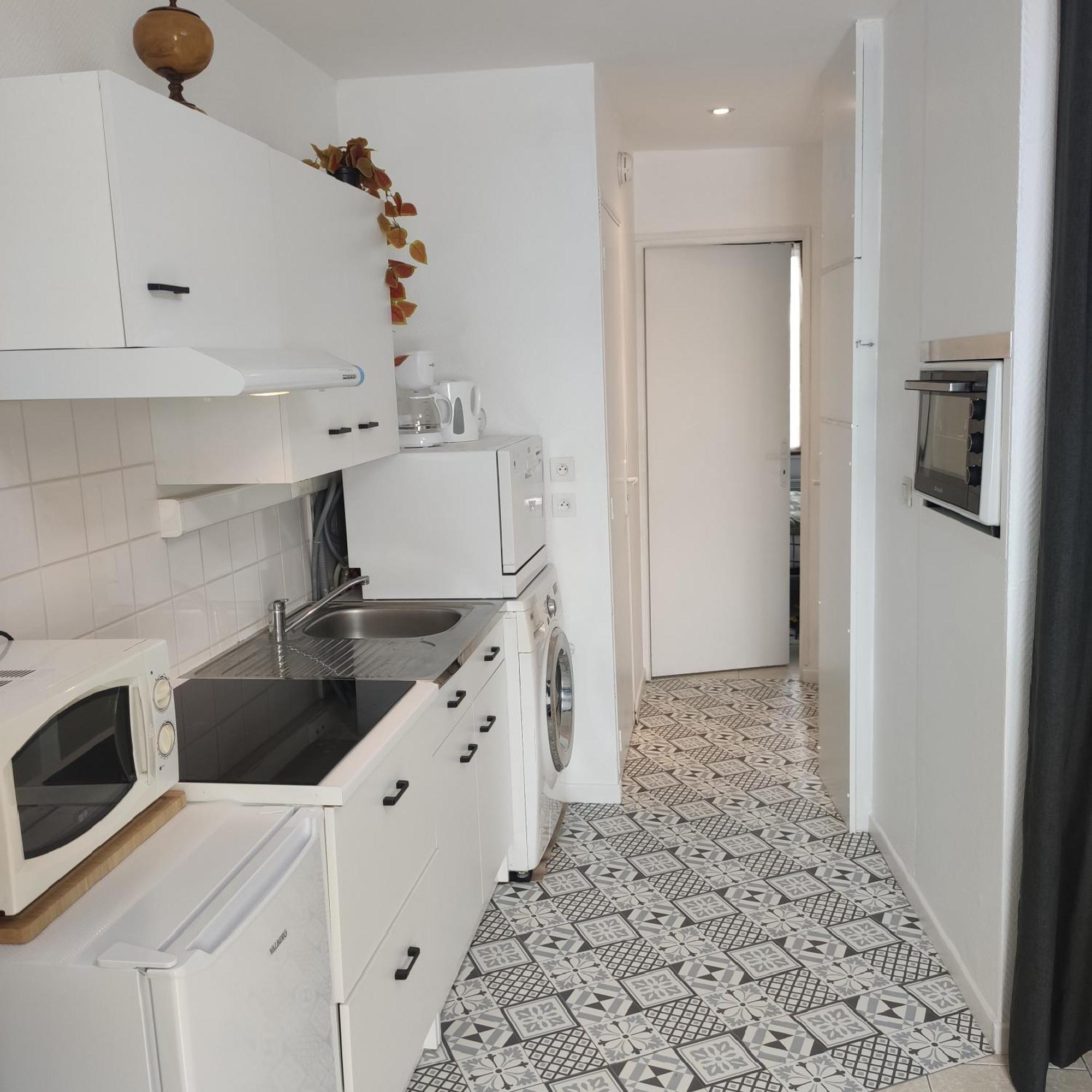Dans Le Centre Historique Apartment Noyon Luaran gambar